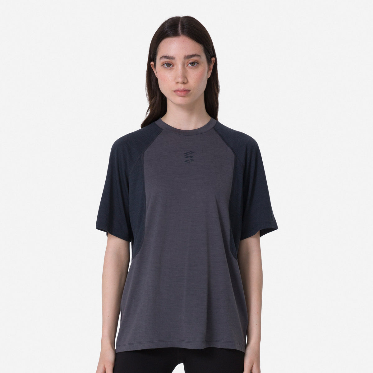 Women's Explore Merino T-Shirt - Asphalt / Vulcan