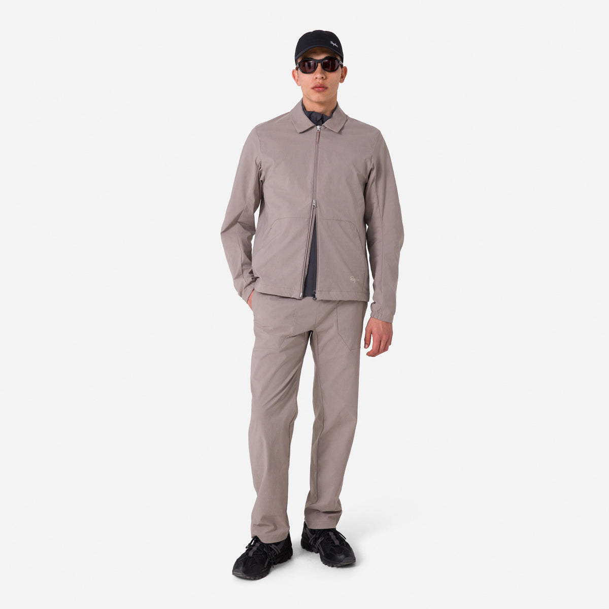 Men's Easy Tech Pants - Pale Brown