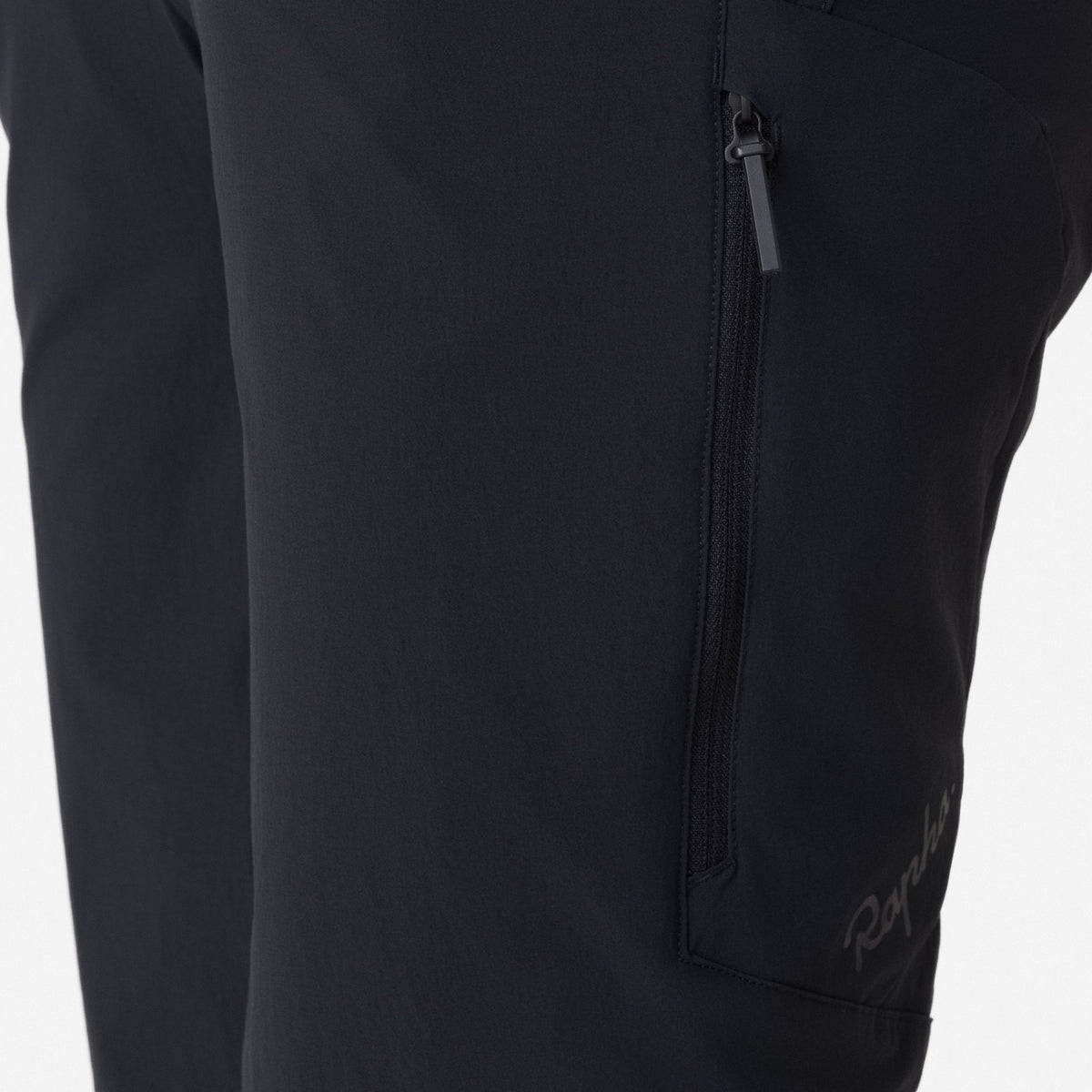 Women's Trail Cargo Shorts - Black/Grey