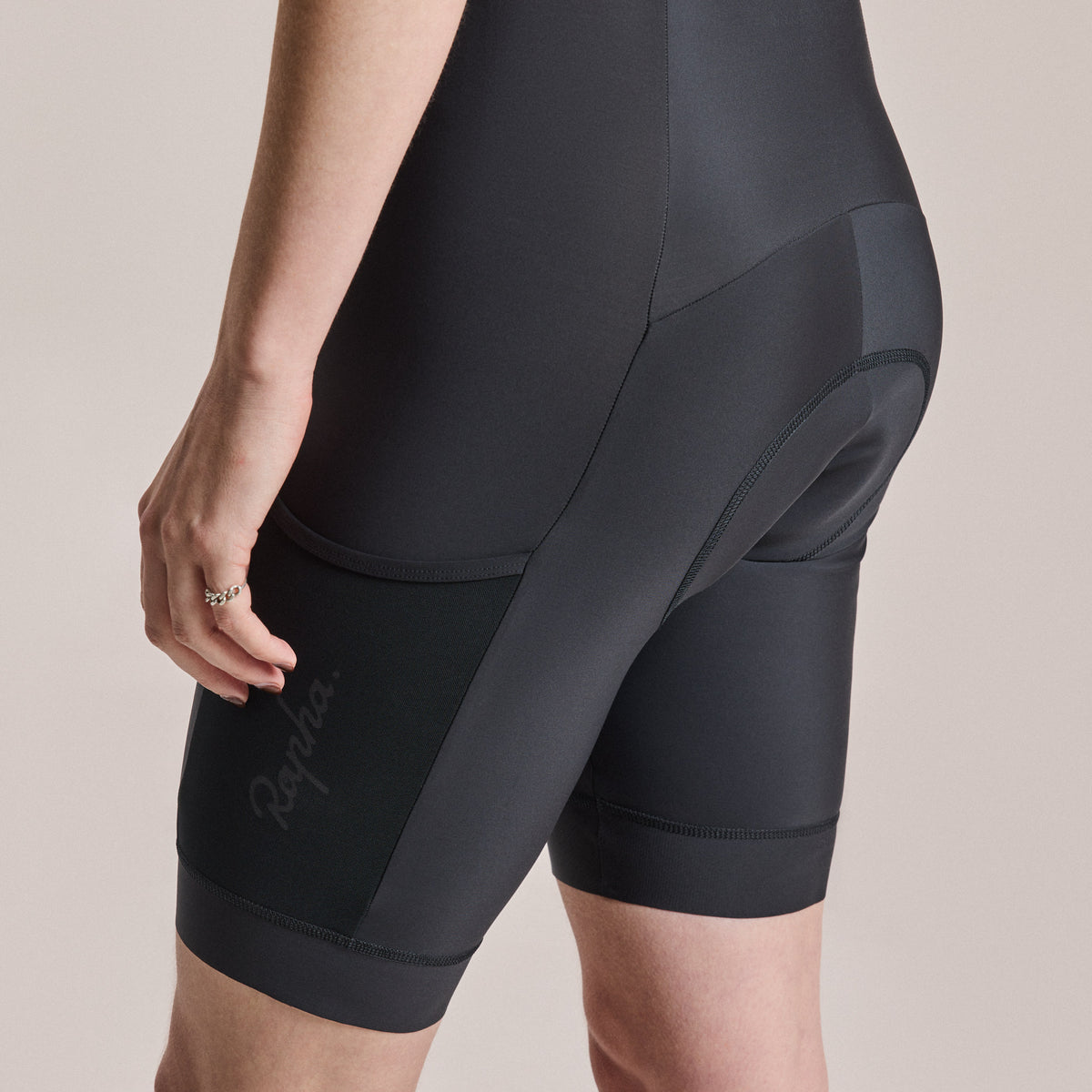 Women's Core Cargo Shorts - Black/White